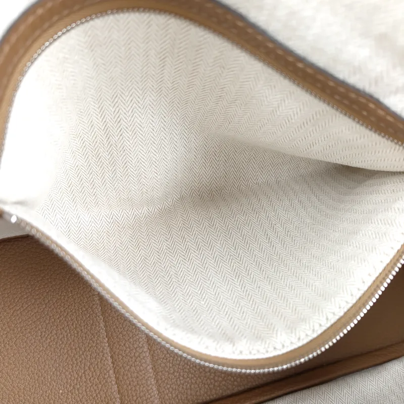 Hermès Top Handle Bag Garden Party 30 30 Negonda Calfskin Medium 30 × 13 × 21 cm B — detail view 8 of 8