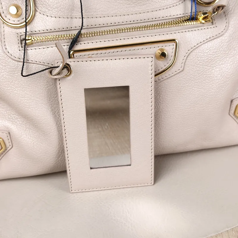 BALENCIAGA Shoulder Bag Classic City Grey Calfskin Medium 37 × 15 × 23.5 cm — detail view 5 of 11