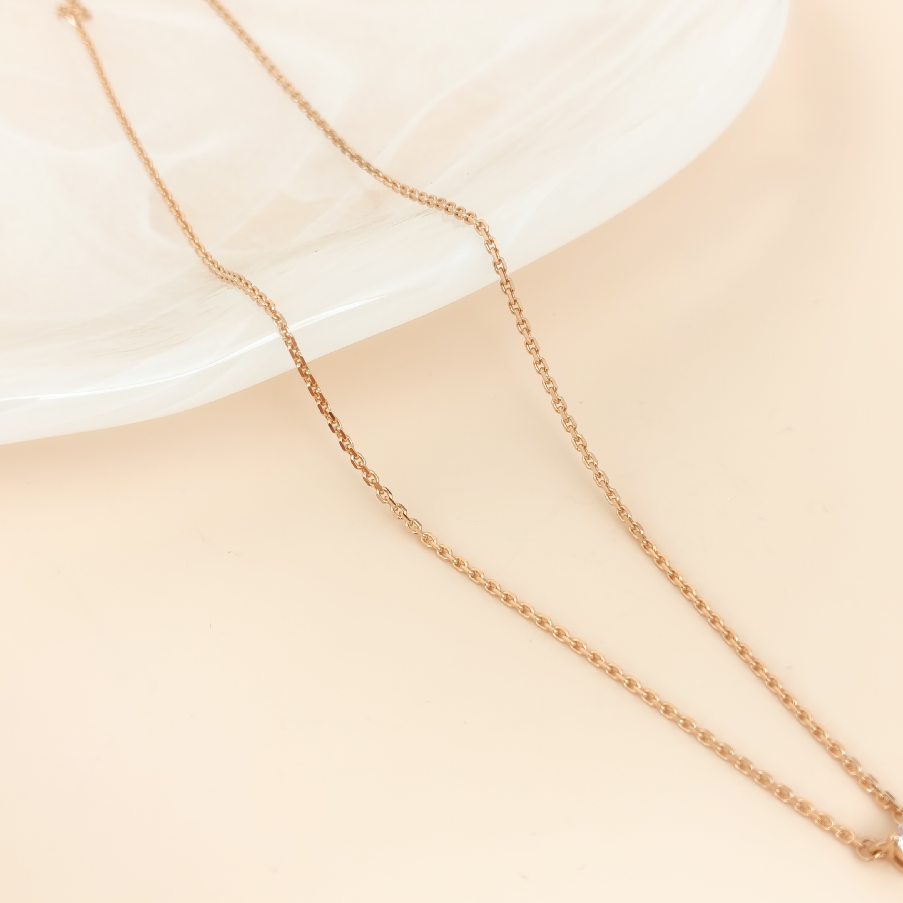 Bvlgari Necklace DIVAS’ DREAM Collection Pearl White Mother-of-Pearl Diamond18KR ose Gold Medium Pendant2cm 44cm — cover view 4 of 9