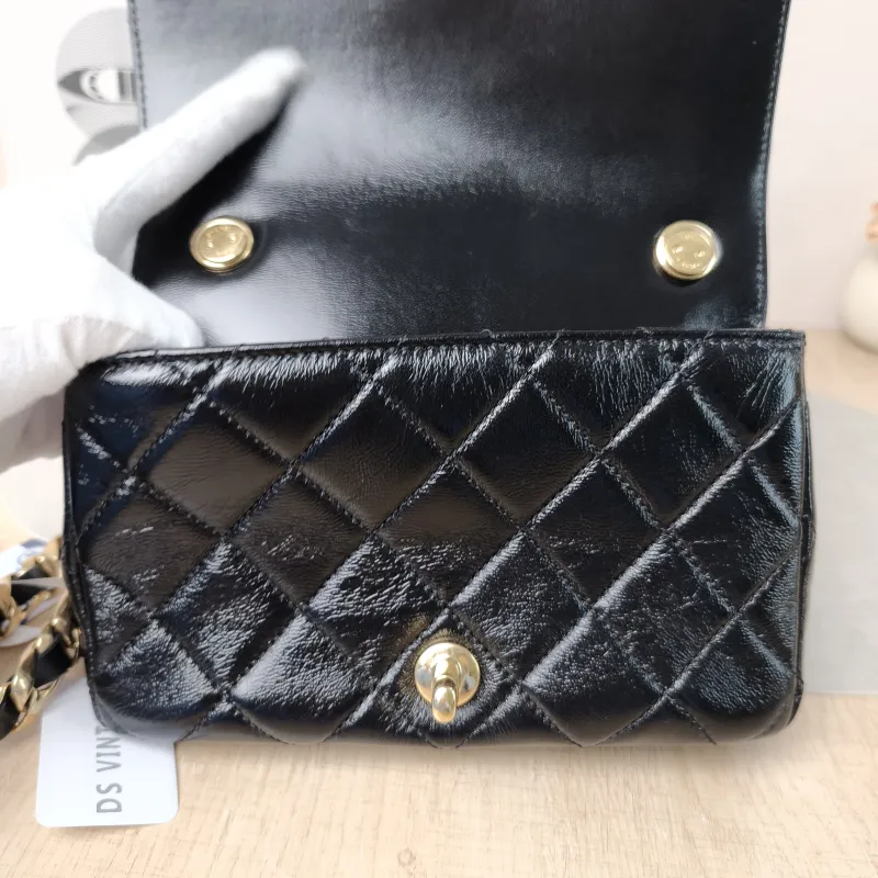 Chanel Shoulder Bag cf mini Black Waxed Leather mini 20 × 5 × 12 cm — detail view 12 of 12