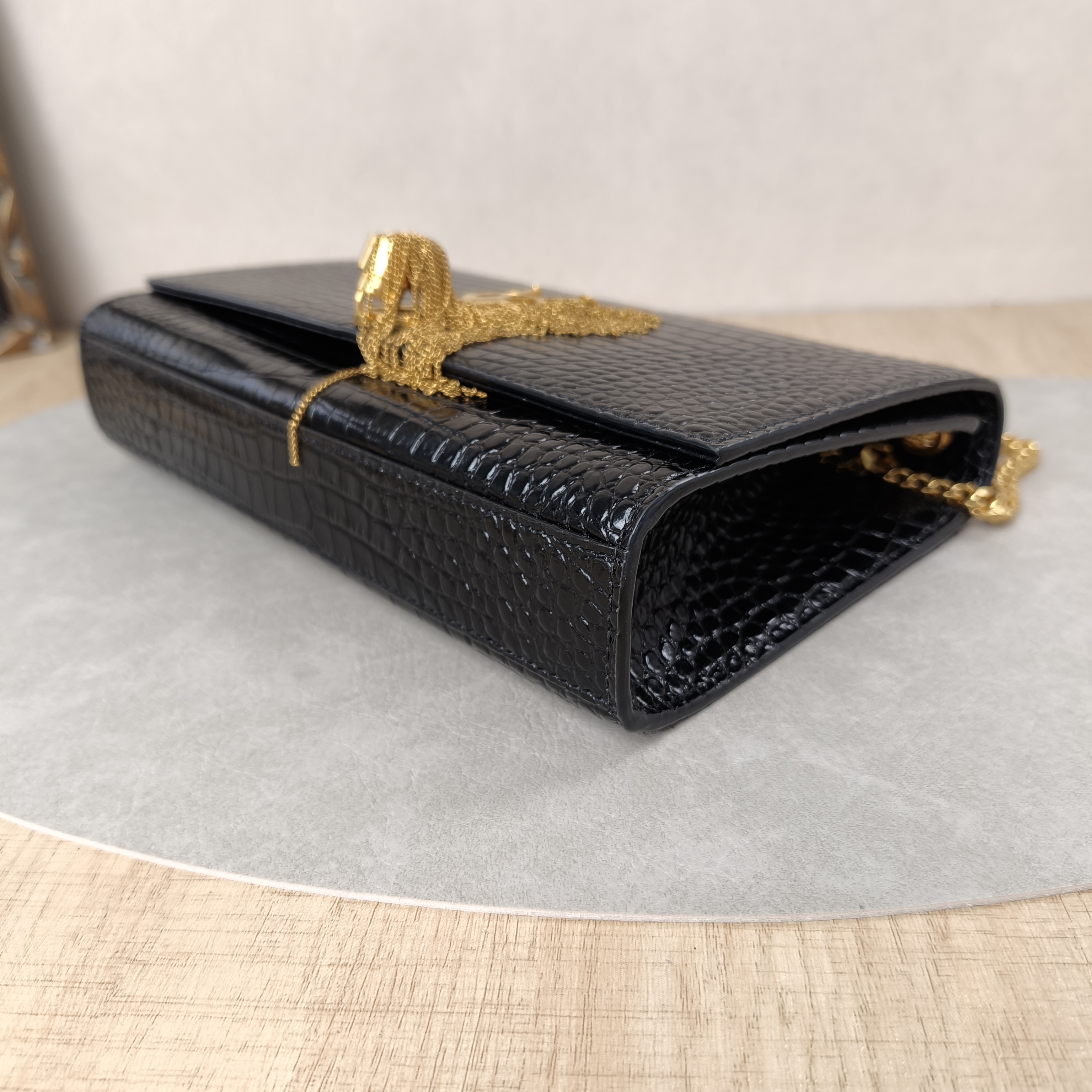 SAINT LAURENT Crossbody Bag KATE Edition Black Calfskin Medium24 × 5.5 × 14.5 cm — cover view 6 of 10