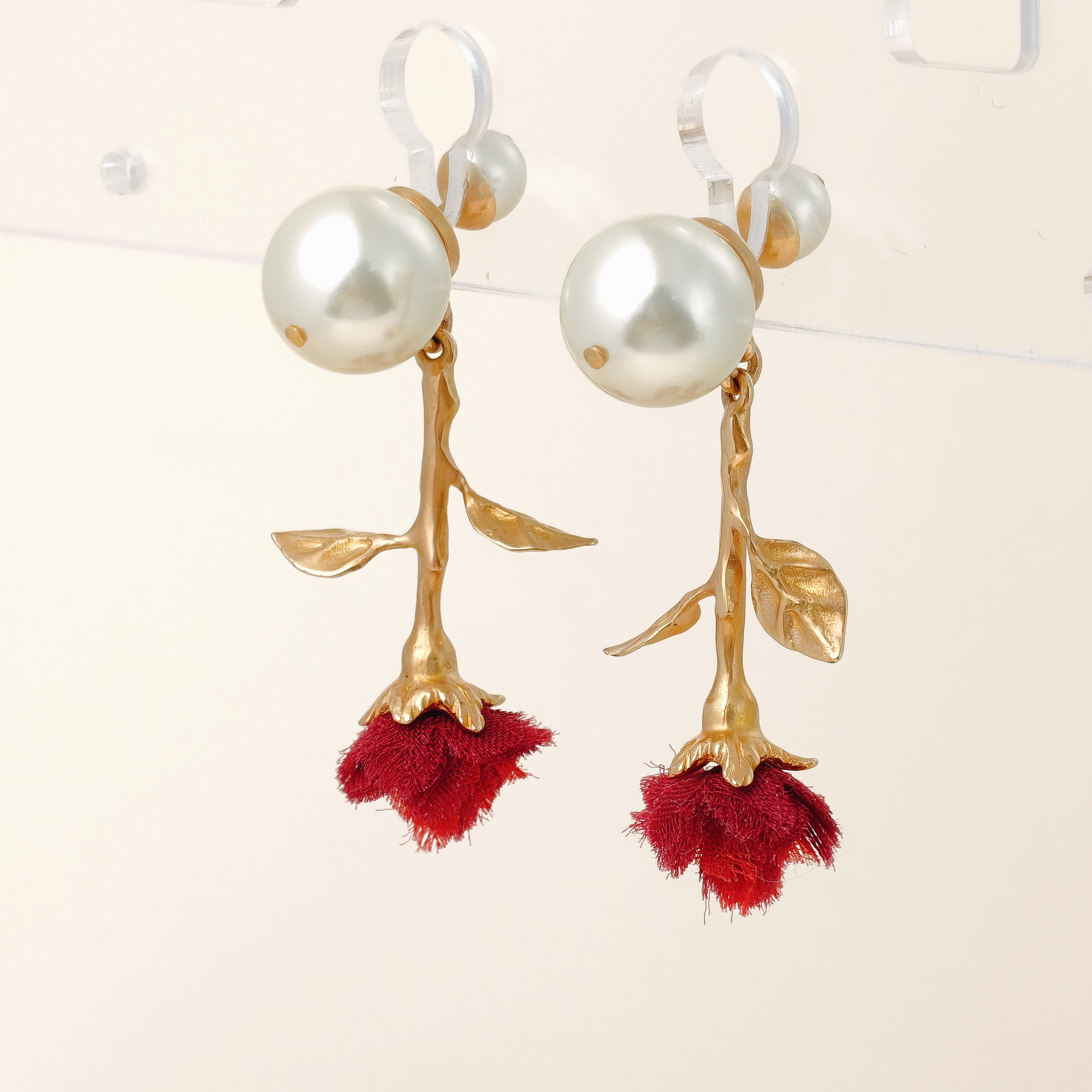 DIOR Earrings Pearl Red Pearl One Size โ cover view 2 of 10