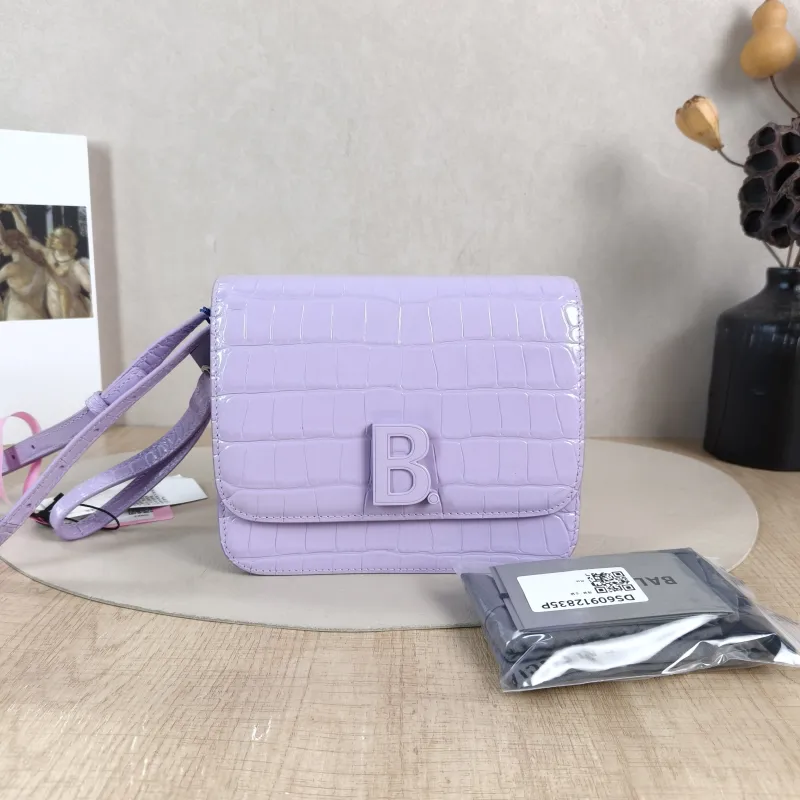 BALENCIAGA Crossbody Bag Crossbody Bag Calfskin One Size 18.5 × 6 × 15 cm — cover view 5 of 6