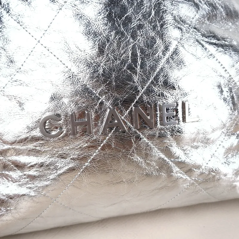 Chanel Shoulder Bag 22Bag Silver Calfskin Small 35 × 7 × 37 cm — detail view 7 of 14