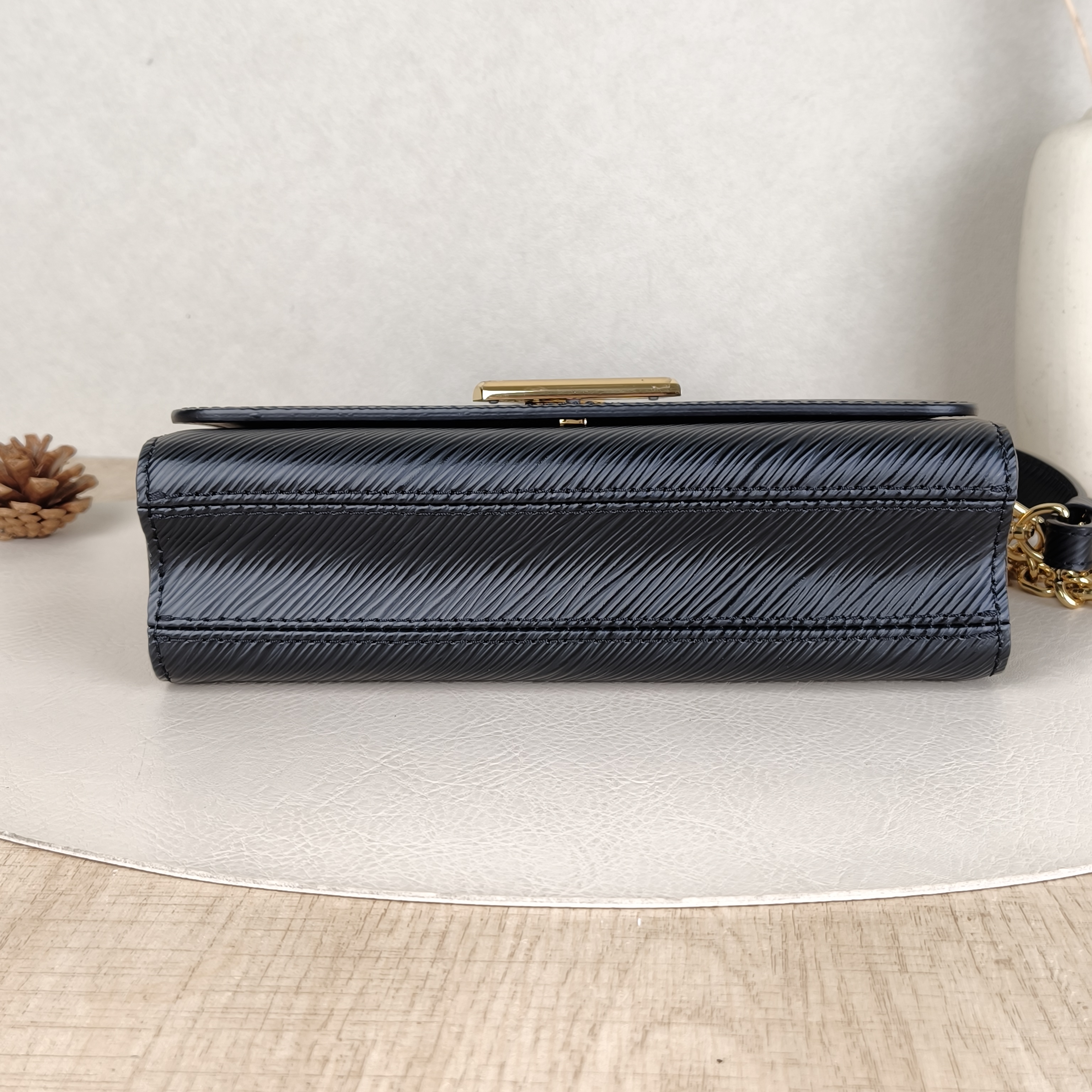 Louis Vuitton Crossbody Bag Twist West Pochette Black Epi Embossed Calfskin19 × 6.5 × 10.5 cm — cover view 5 of 5