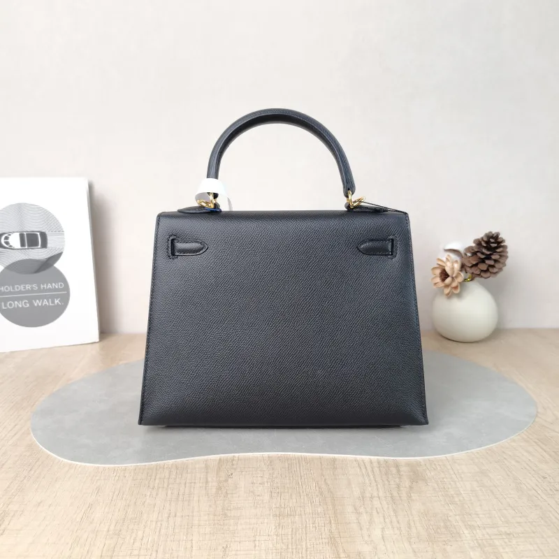 Hermès Shoulder Bag Kelly 25 Gold-Tone Hardware Black with Gold-Tone Hardware Epsom Calfskin Small 25 × 7 × 17 cm W — cover view 3 of 6