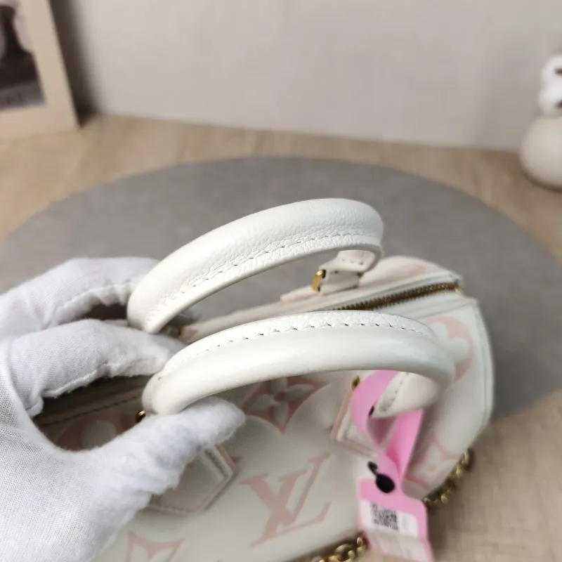 Louis Vuitton Crossbody Bag Speedy20 · Pink Monogram Empreinte Embossed Calfskin Small 20.5 × 12 × 13.5 cm — detail view 13 of 13