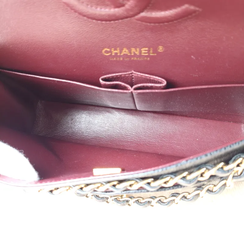 Chanel Crossbody Bag Classic Flap CF Black Grained Calfskin Medium 25.5 × 6.5 × 15.5 cm — detail view 9 of 14