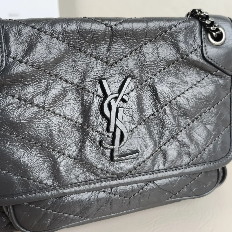 SAINT LAURENT Crossbody Bag Niki D Dark Grey Waxed Leather Calfskin Small21 × 7.5 × 16 cm — detail view 10 of 11