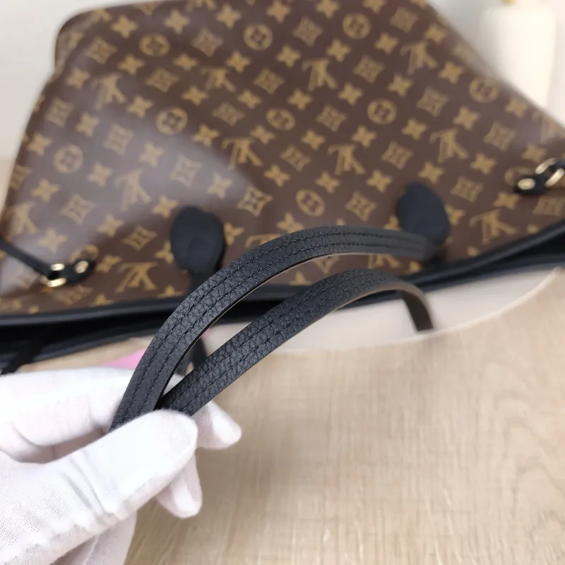 Louis Vuitton Shoulder Bag NEVERFULL INSIDE OUT Black PVC · Calfskin Medium 31 × 14 × 28 cm — detail view 6 of 11