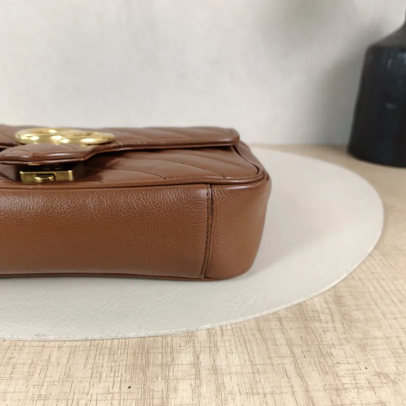 GUCCI Crossbody Bag GG Marmont Small Marmont 22 Caramel Calfskin Small 22 × 6 × 13 cm — detail view 1 of 13