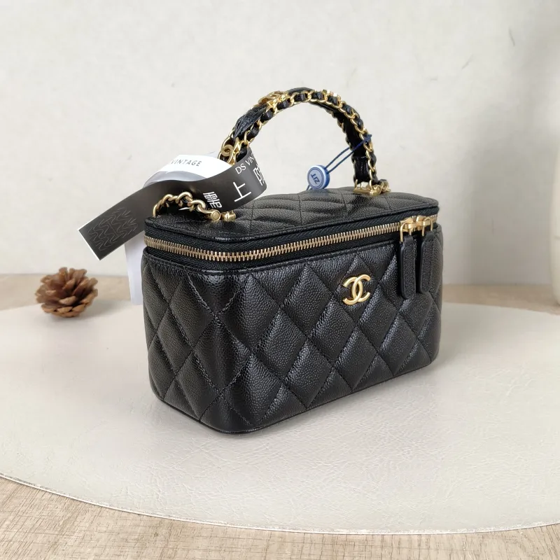 Chanel Crossbody Bag Edition Black Grained Calfskinmini16 × 8 × 9.5 cm — cover view 5 of 6