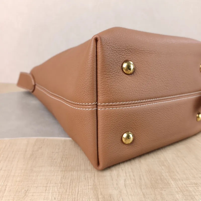 Louis Vuitton Shoulder Bag Low Key Hobo Shoulder Bag Calfskin Small 24 × 16 × 28 cm — detail view 9 of 15