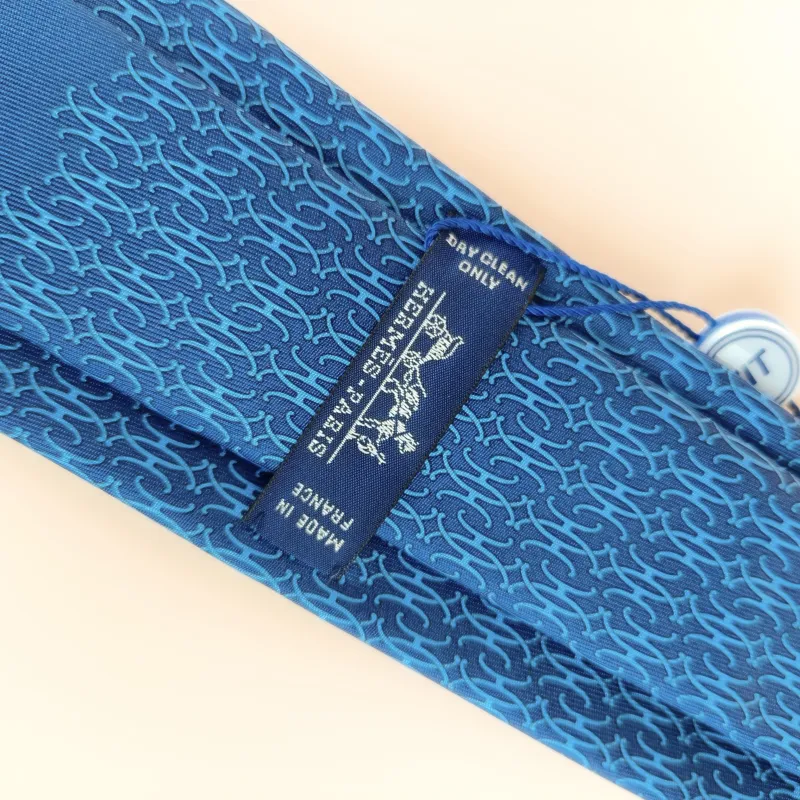 Hermès Blue Silk One Size 146*7cm — cover view 3 of 7