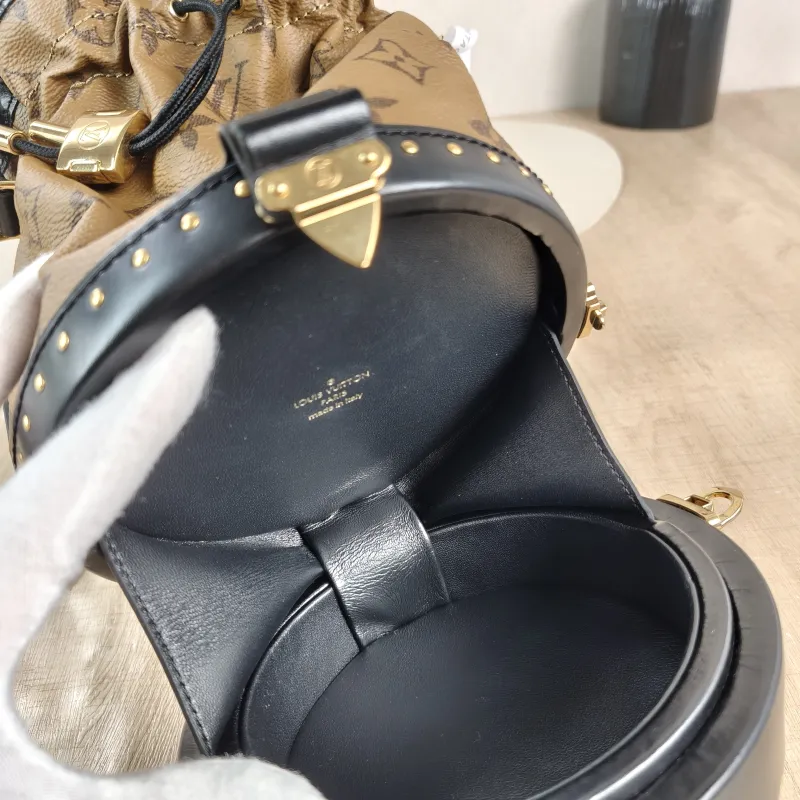 Louis Vuitton Shoulder Bag Petit Noe Edition Bucket Bag Monogram PVC One Size 13.5 × 13.5 × 22 cm — detail view 3 of 13