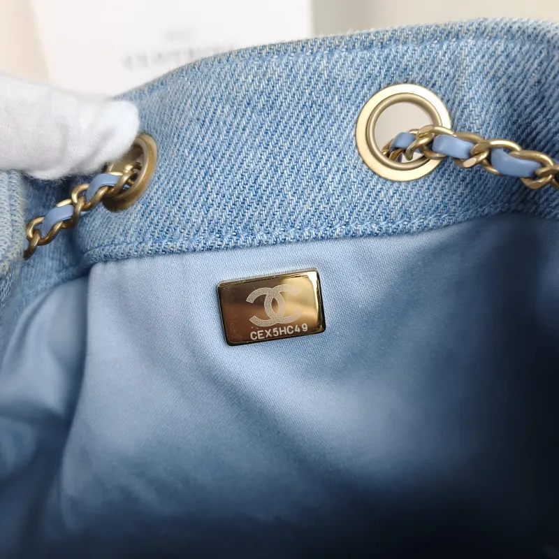 Chanel Shoulder Bag 25Bag Blue Small 26 × 14 × 30 cm — detail view 8 of 11