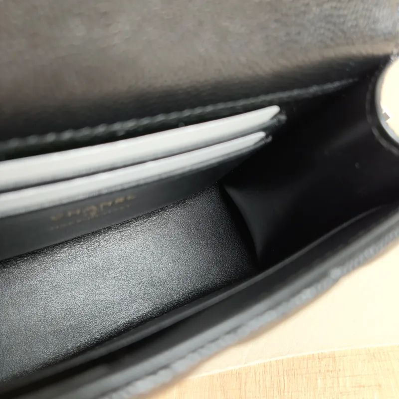 Chanel Crossbody Bag kelly Black Grained Calfskin nano 15 × 5 × 11 cm — detail view 9 of 13