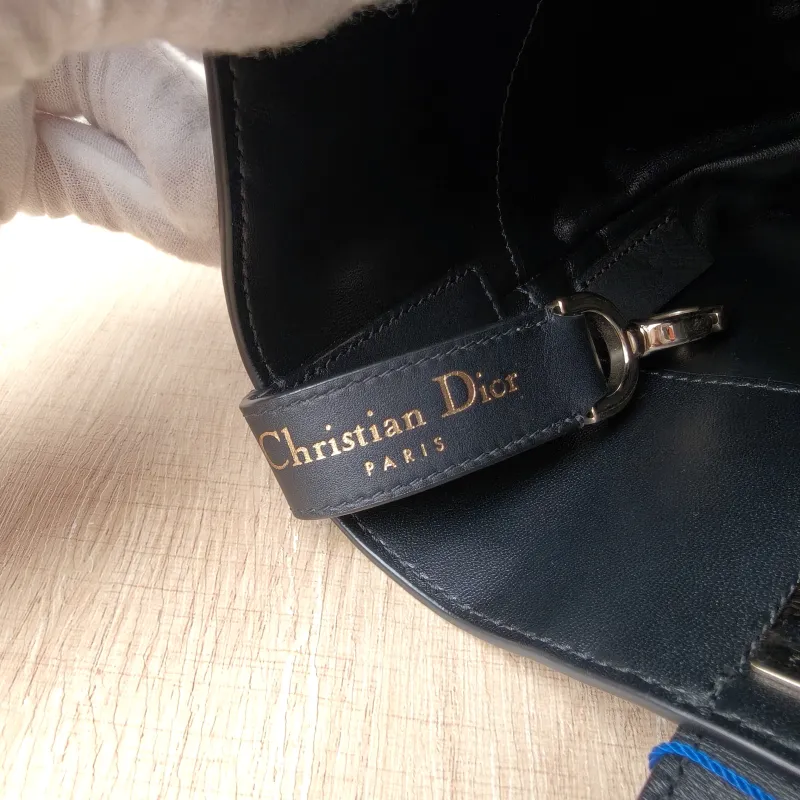 DIOR Shoulder Bag TOUJOURS Edition Black Calfskin Small 18.5 × 12 × 18.5 cm — detail view 5 of 10