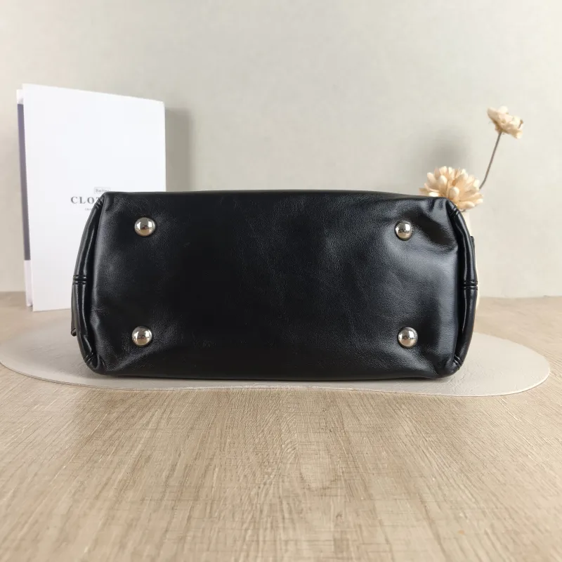 Louis Vuitton Crossbody Bag Carryall Vibe Black SL ambskin Medium 39 × 15 × 30 cm — cover view 5 of 5
