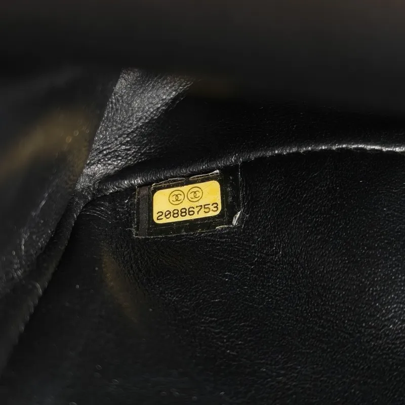 Chanel Crossbody Bag 2.55 Black Calfskin Small 24 × 7.5 × 16 cm 20 — detail view 9 of 14