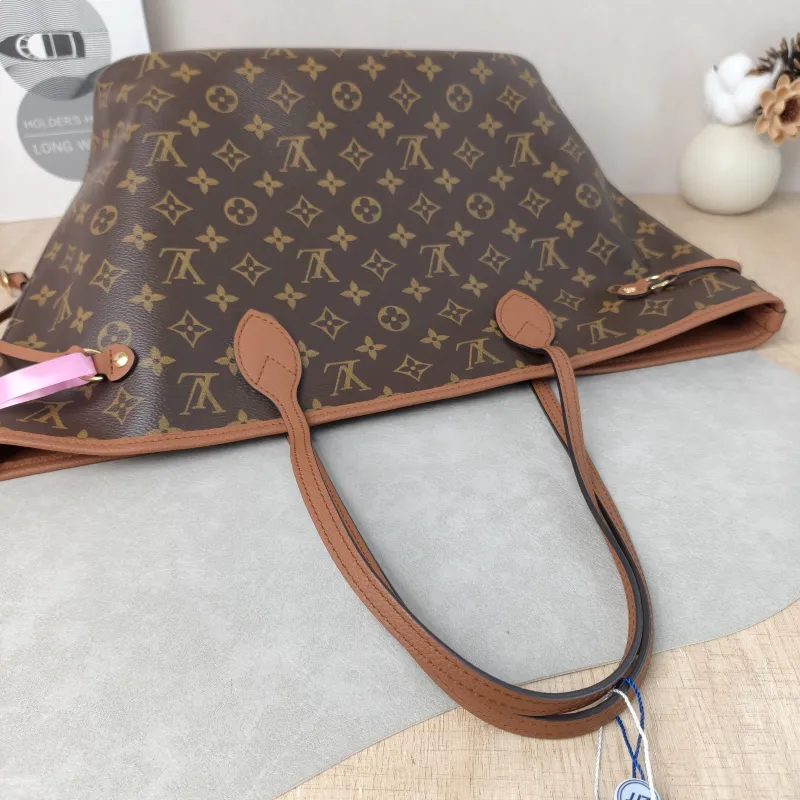 Louis Vuitton Shoulder Bag NEVERFULL INSIDE OUT PVC · Calfskin Medium 31 × 14 × 28 cm — detail view 10 of 11