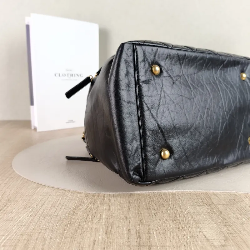Chanel Crossbody Bag Crossbody Bag Black Calfskin One Size 27 × 16 × 20 cm — detail view 9 of 14