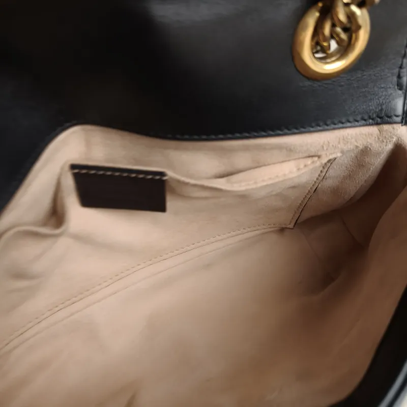 GUCCI Crossbody Bag GG Marmont Small Marmont 22Black CC alfskin Small22 × 6 × 13 cm Conditioned — detail view 8 of 12