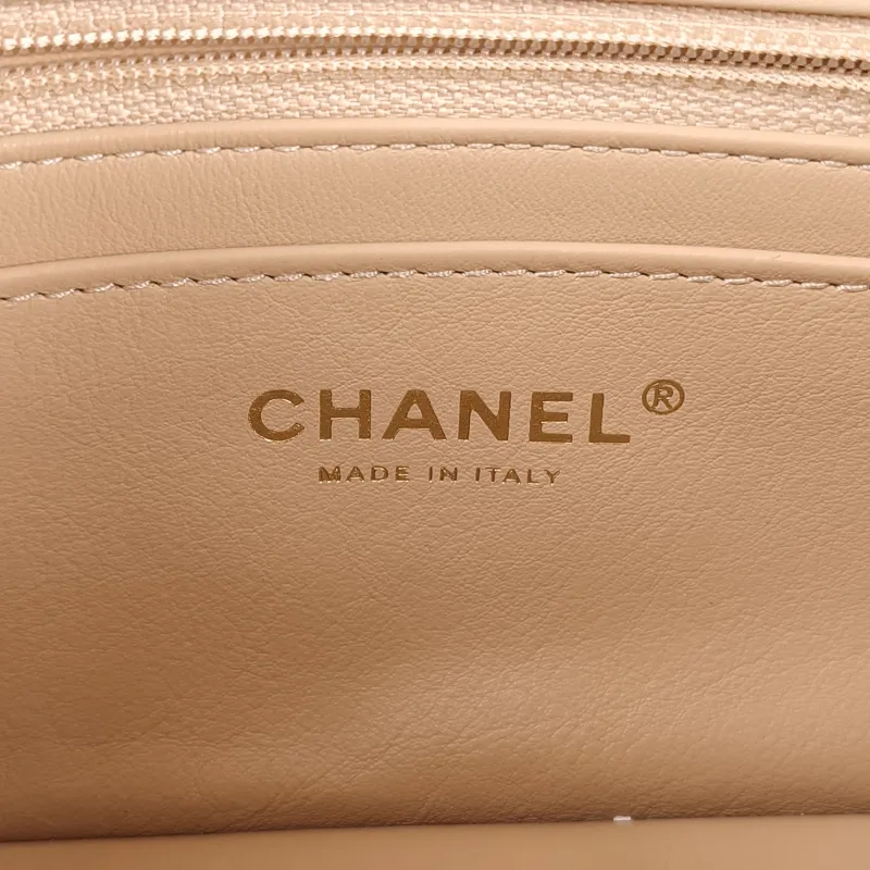 Chanel Crossbody Bag mini Taupe Lambskin One Size 20 × 6 × 12 cm — detail view 6 of 13