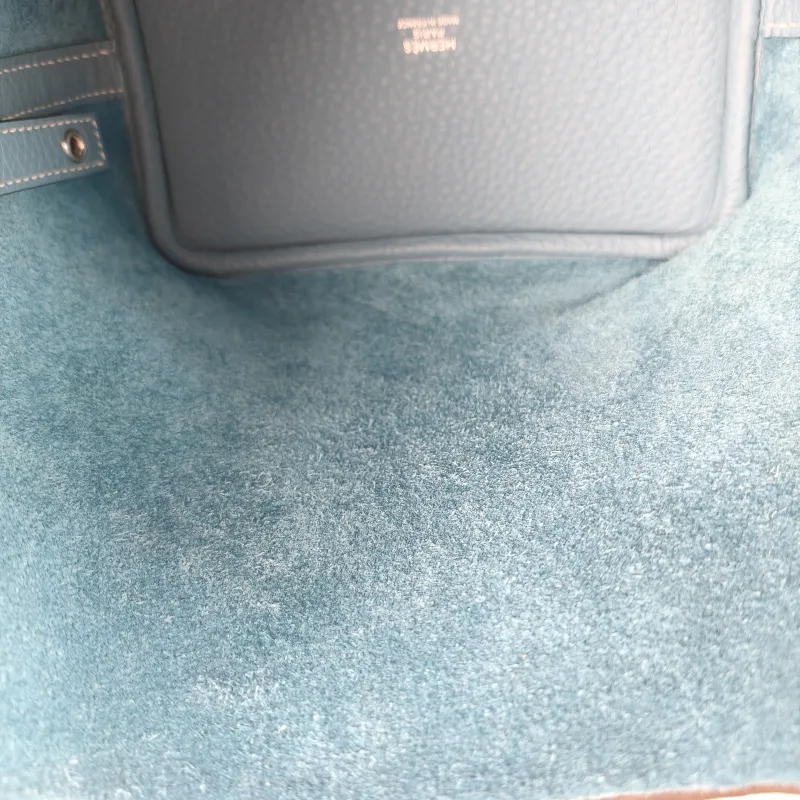 Hermès Top Handle Bag Picotin Lock 18 Taurillon Clemence TC Calfskin Small 18 × 13 × 18 cm K — detail view 7 of 12