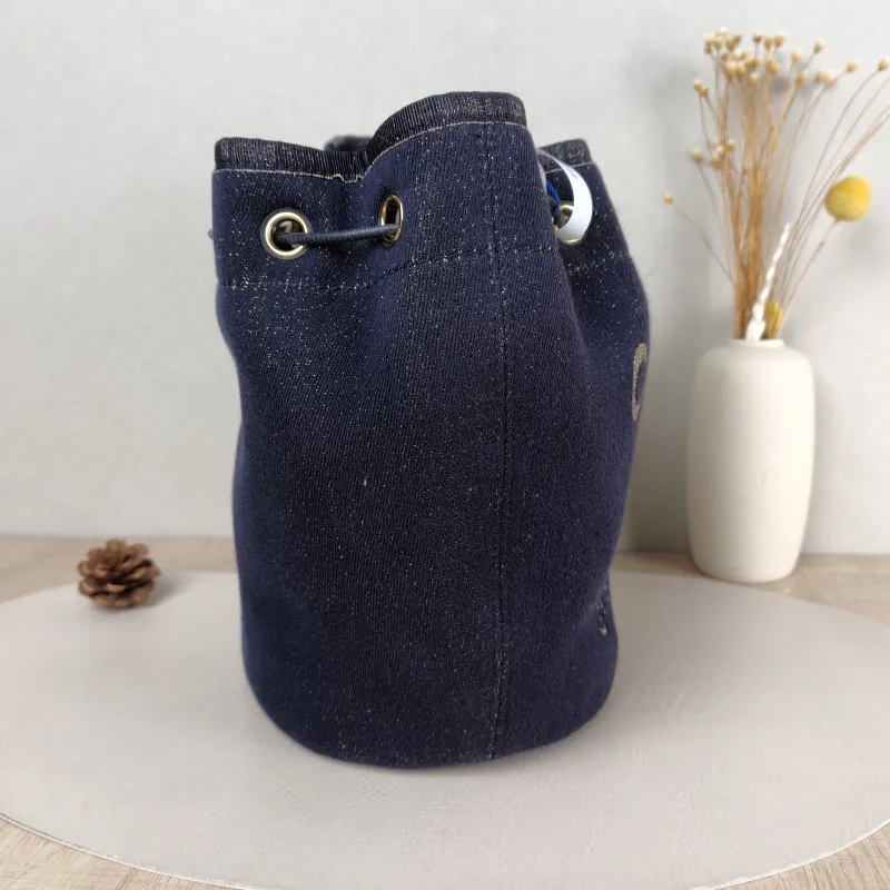 Chanel Shoulder Bag Bucket Bag Navy Gold Canvas 20 × 15 × 25 cm 28 — detail view 15 of 15