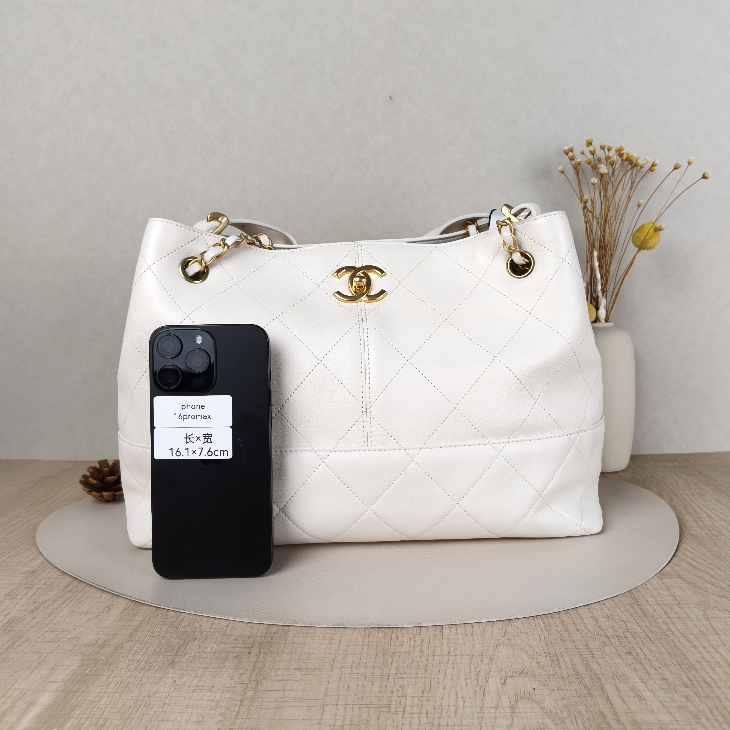 Chanel Shoulder Bag25a Top Handle Bag White Calfskin One Size36 × 14 × 24 cm — cover view 5 of 5