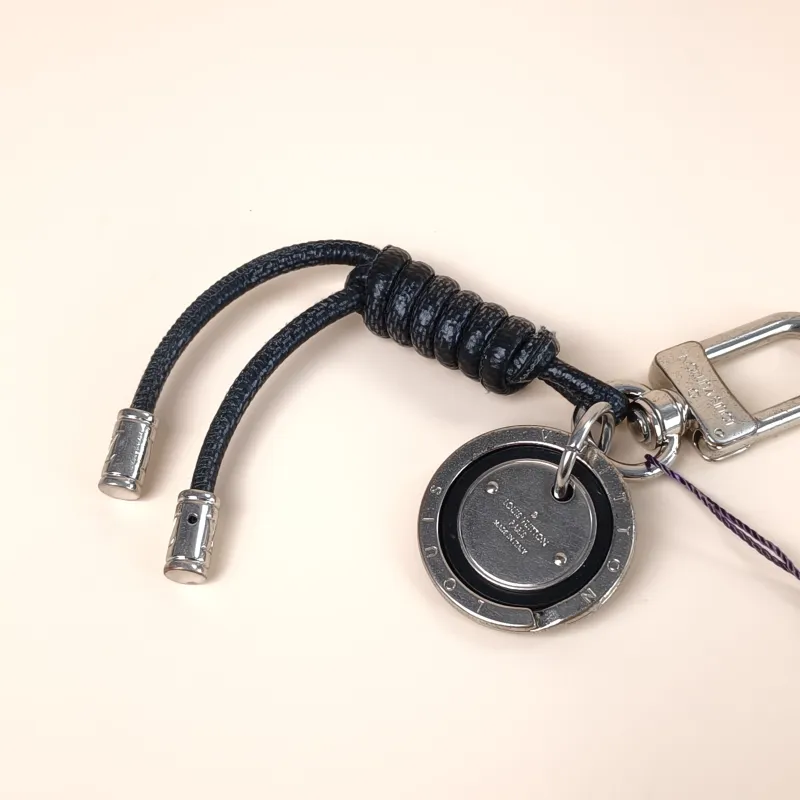 Louis Vuitton Key Ring Key Ring Silver One Size17cm — cover view 6 of 8