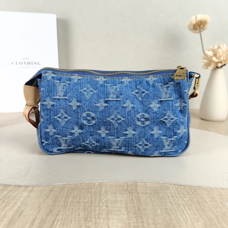 Louis Vuitton Shoulder Bag Pochette Accessories Cargo One Size 23.5 × 3 × 14 cm — cover view 4 of 5