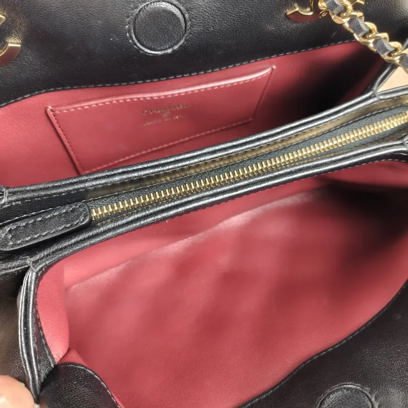 Chanel Crossbody Bag Bowling Bag Black Lambskin One Size 25 × 8 × 14 cm — detail view 3 of 10