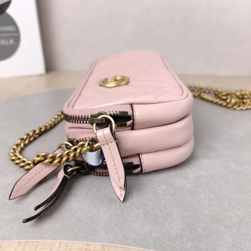 GUCCI Crossbody Bag GG Marmont Marmont Camera Bag Pink Calfskin One Size 19 × 5 × 10 cm — detail view 2 of 9