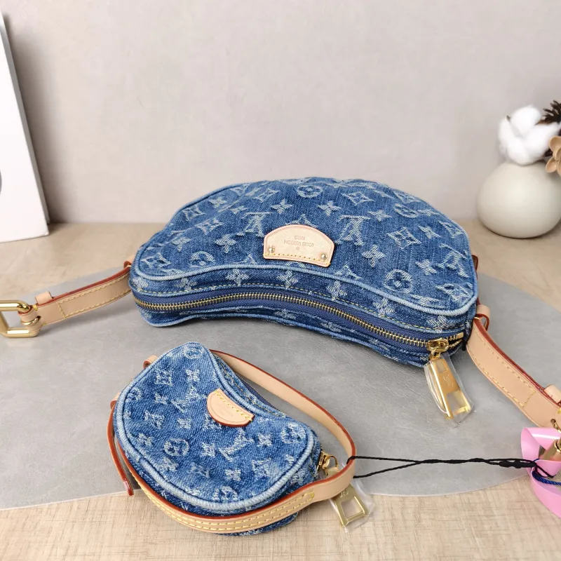 Louis Vuitton Shoulder Bag Croissant Blue Medium 25 × 5 × 15 cm — detail view 12 of 12