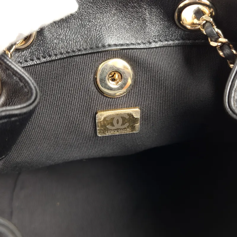 Chanel Backpack Duma Black Lambskin Small18 × 9.5 × 19 cm — detail view 3 of 13