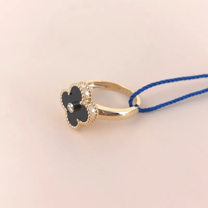 Van Cleef & Arpels Ring Alhambra Alhambra Collection Ring 18KY ellow Gold Vintage Small55 — cover view 7 of 9