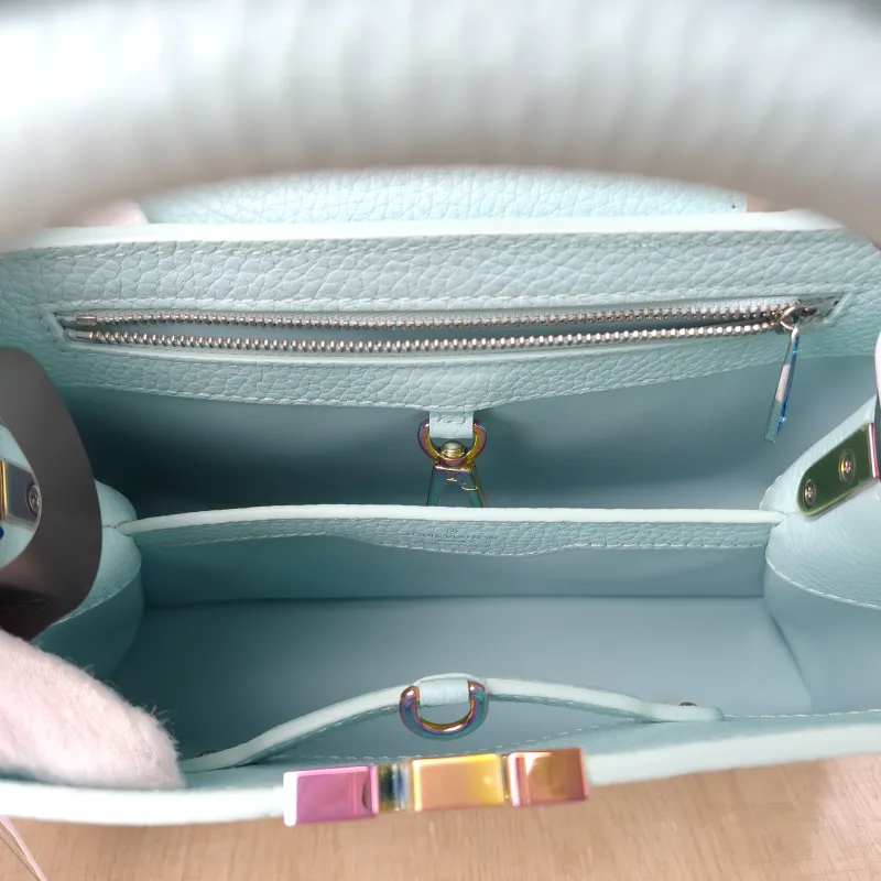 Louis Vuitton Top Handle Bag Capucines Blue Calfskin BB 27 × 9 × 17.5 cm — detail view 7 of 14