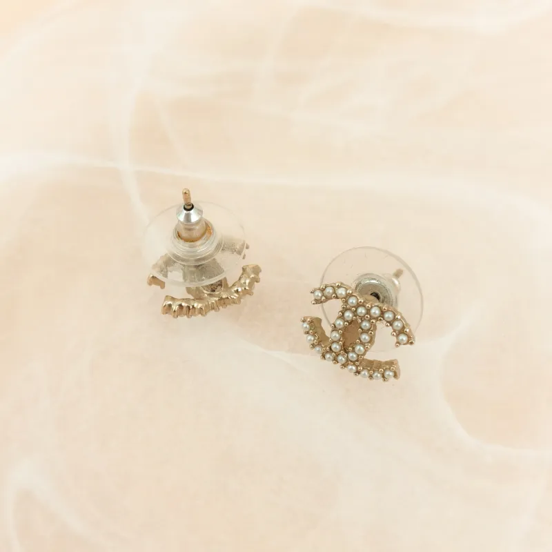 Chanel Earrings c Pearl Earrings Gold One Size — cover view 4 of 6
