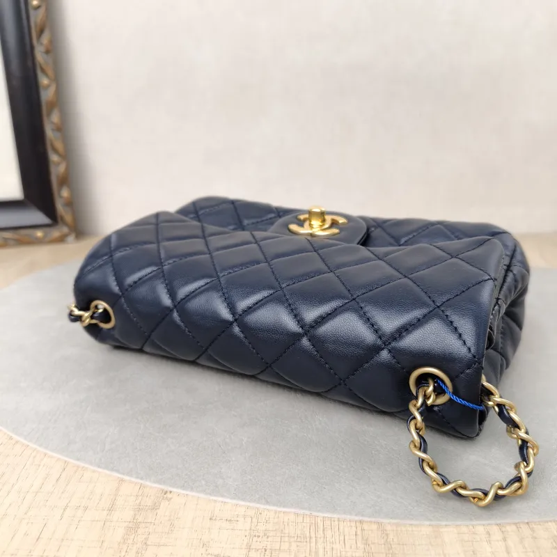 Chanel Crossbody Bag Classic Flap Large Mini CF Mini Blue Lambskin mini20 × 6 × 12 cm — detail view 7 of 15