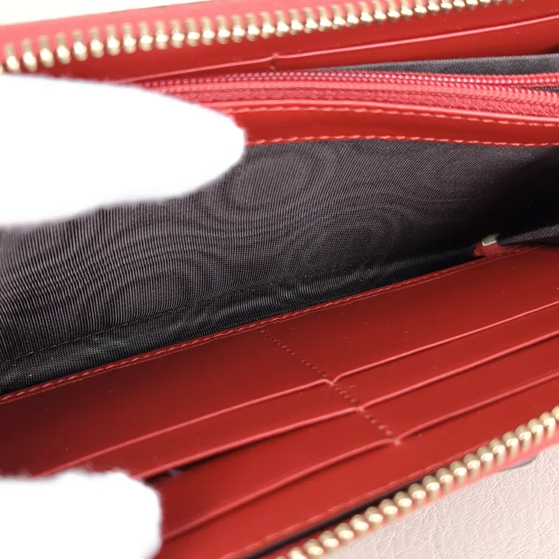 GUCCI Wallet Wallet Red Calfskin19 × 2.5 × 10 cm — detail view 3 of 12