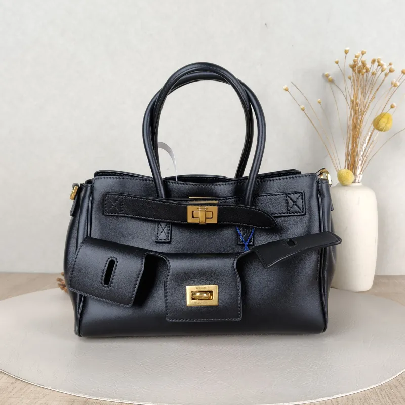 BALENCIAGA Crossbody Bag Bel air Black Calfskinmini23.5 × 8 × 17 cm