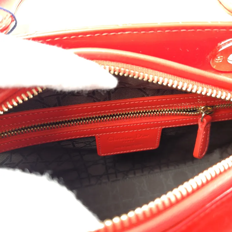 DIOR Top Handle Bag Lady Lady Dior Bag Red Patent Leather Medium 24 × 12 × 21 cm — detail view 11 of 12
