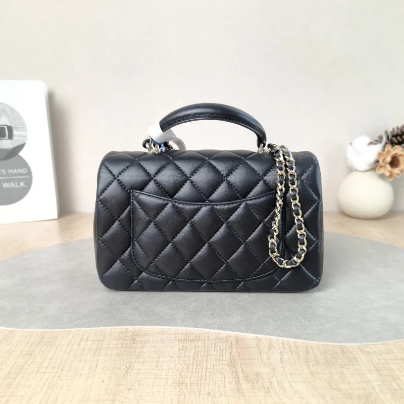 Chanel Crossbody Bag mini Black Lambskin mini 20 × 6 × 12 cm — cover view 2 of 6