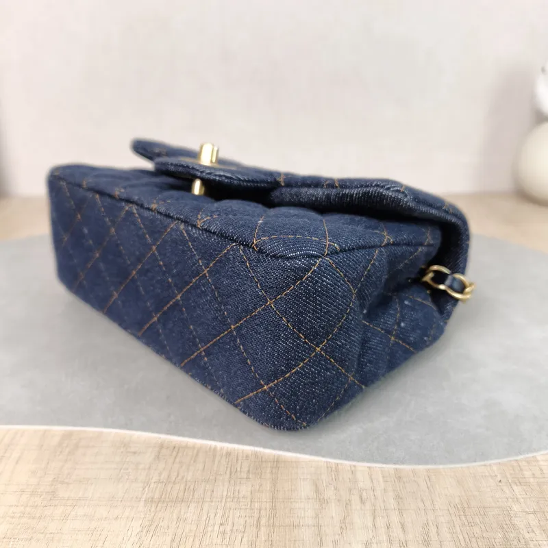 Chanel Crossbody Bag Classic Flap Large Mini CF Mini Navy mini 20 × 6 × 12 cm — detail view 12 of 12