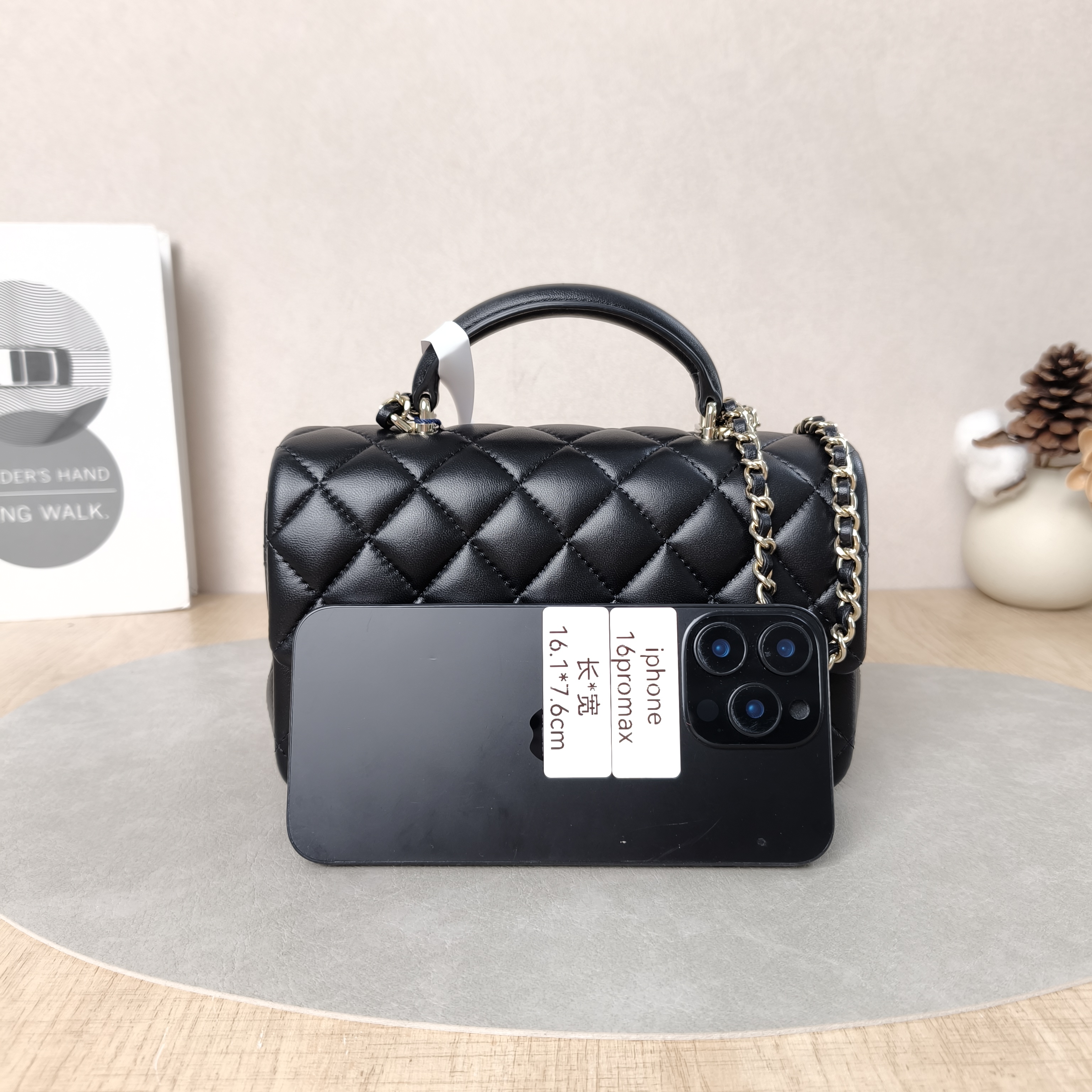 Chanel Crossbody Bagclassic flag large Mini cf mini Edition Black Lambskin mini20 × 6 × 12 cm — cover view 4 of 6