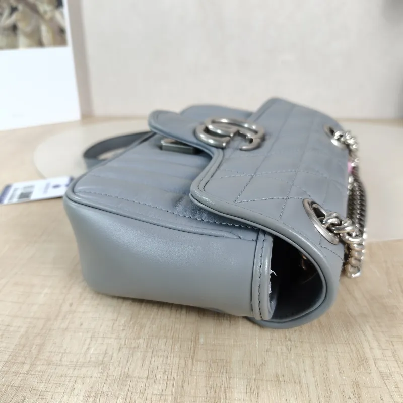 GUCCI Crossbody Bag GG Marmont Small Marmont 22 Grey Calfskin Small 22 × 6 × 13 cm Conditioned — detail view 9 of 11