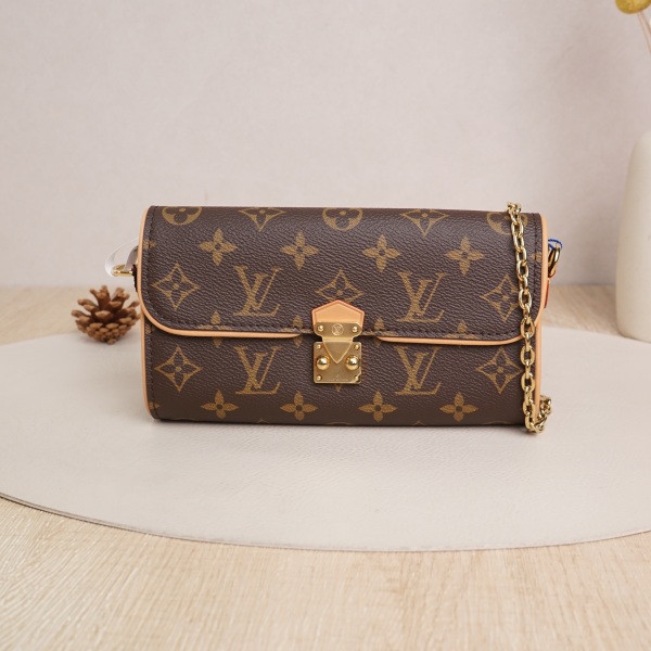 Louis Vuitton Crossbody Bag POCHETTE CAMILLE Monogram PVC One Size20.5 × 6 × 11 cm