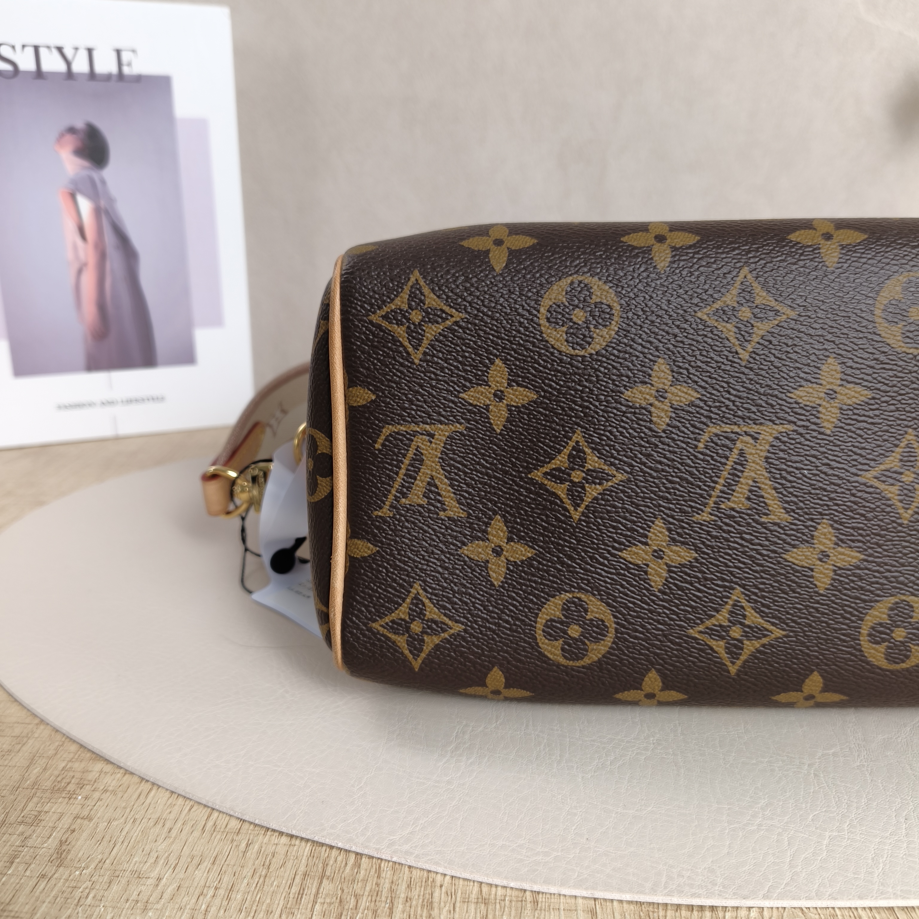 Louis Vuitton Crossbody Bag Speedy20 Shoulder Strap PVC Small20.5 × 12 × 13.5 cm — cover view 8 of 10
